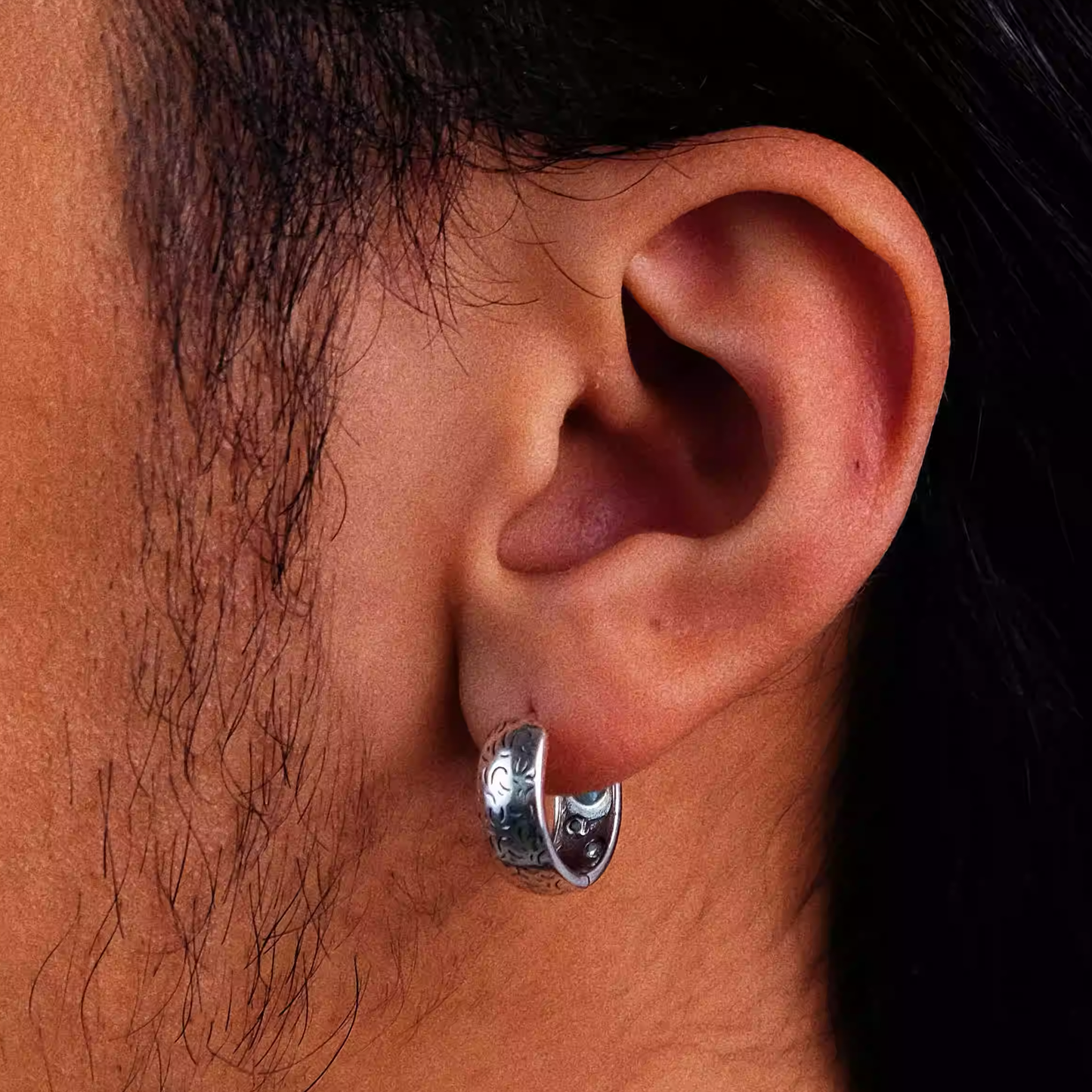 「Sky Seed」Silver Earrings Set with Multiple Turquoise Stones